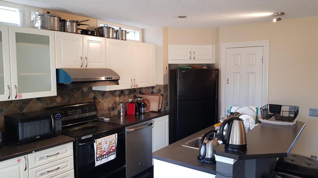 Tuscan Ridge Guesthouse Calgary West Экстерьер фото
