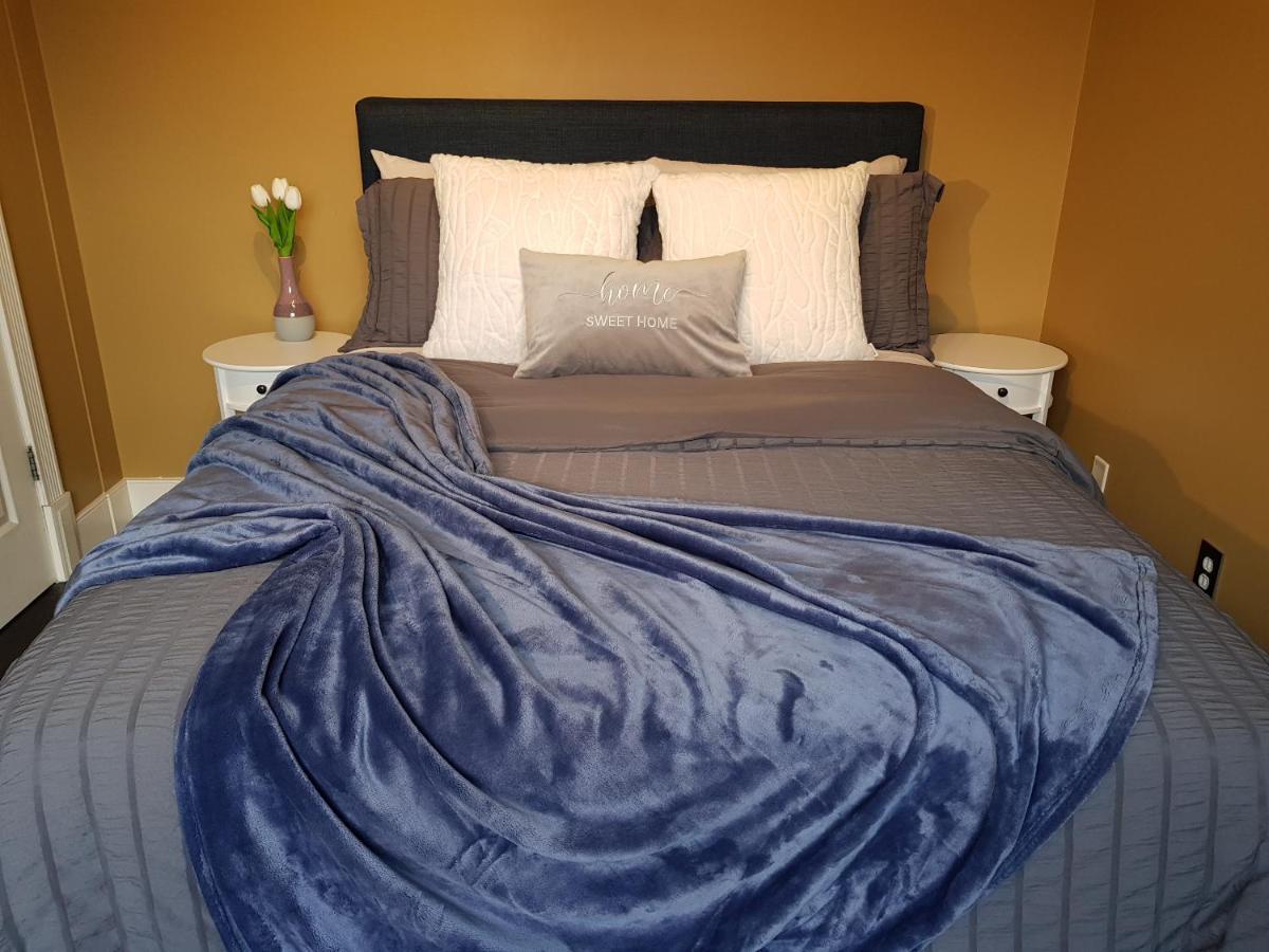 Tuscan Ridge Guesthouse Calgary West Экстерьер фото