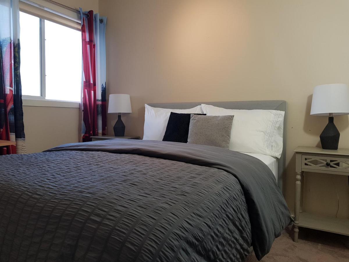 Tuscan Ridge Guesthouse Calgary West Экстерьер фото