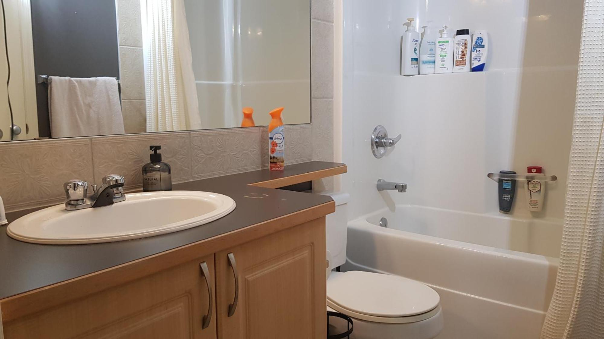 Tuscan Ridge Guesthouse Calgary West Экстерьер фото
