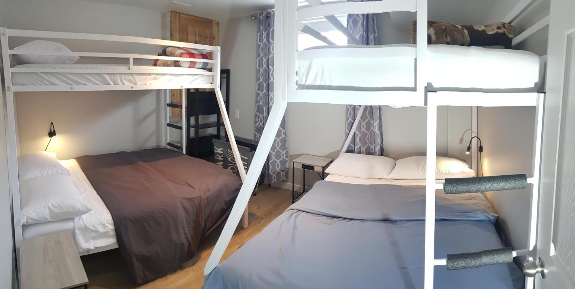 Tuscan Ridge Guesthouse Calgary West Экстерьер фото